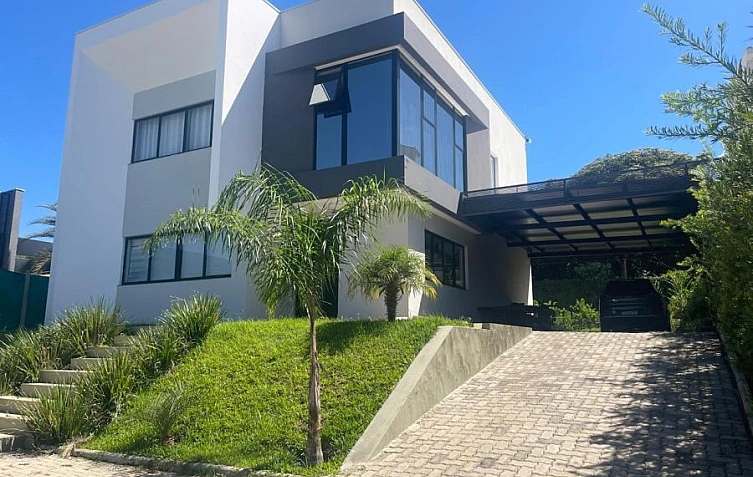 Casa em Condom�nio - Venda no bairro Condom�nio Est�ncia do Lago - Carmo do Cajuru - MG