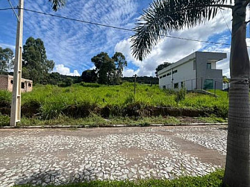 Lote no Condom�nio Real Ville - Barragem de Carmo do Cajuru